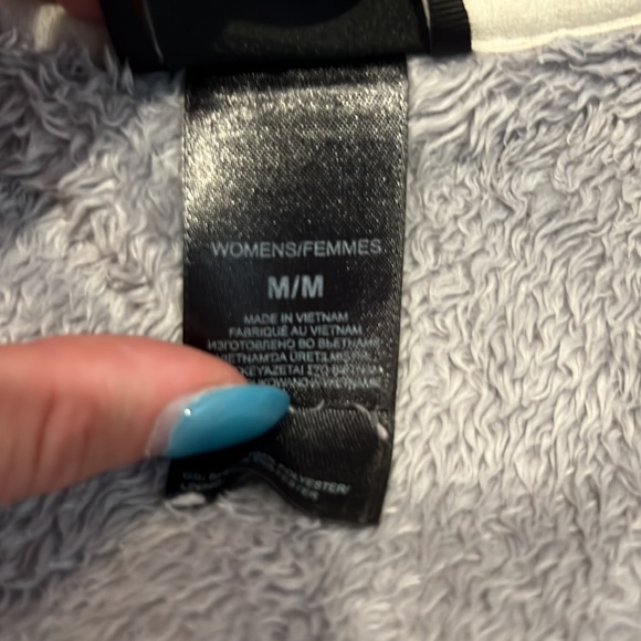 North Face Luxe Osito Jacket 2 Gray Size Medium - Picture 5 of 6